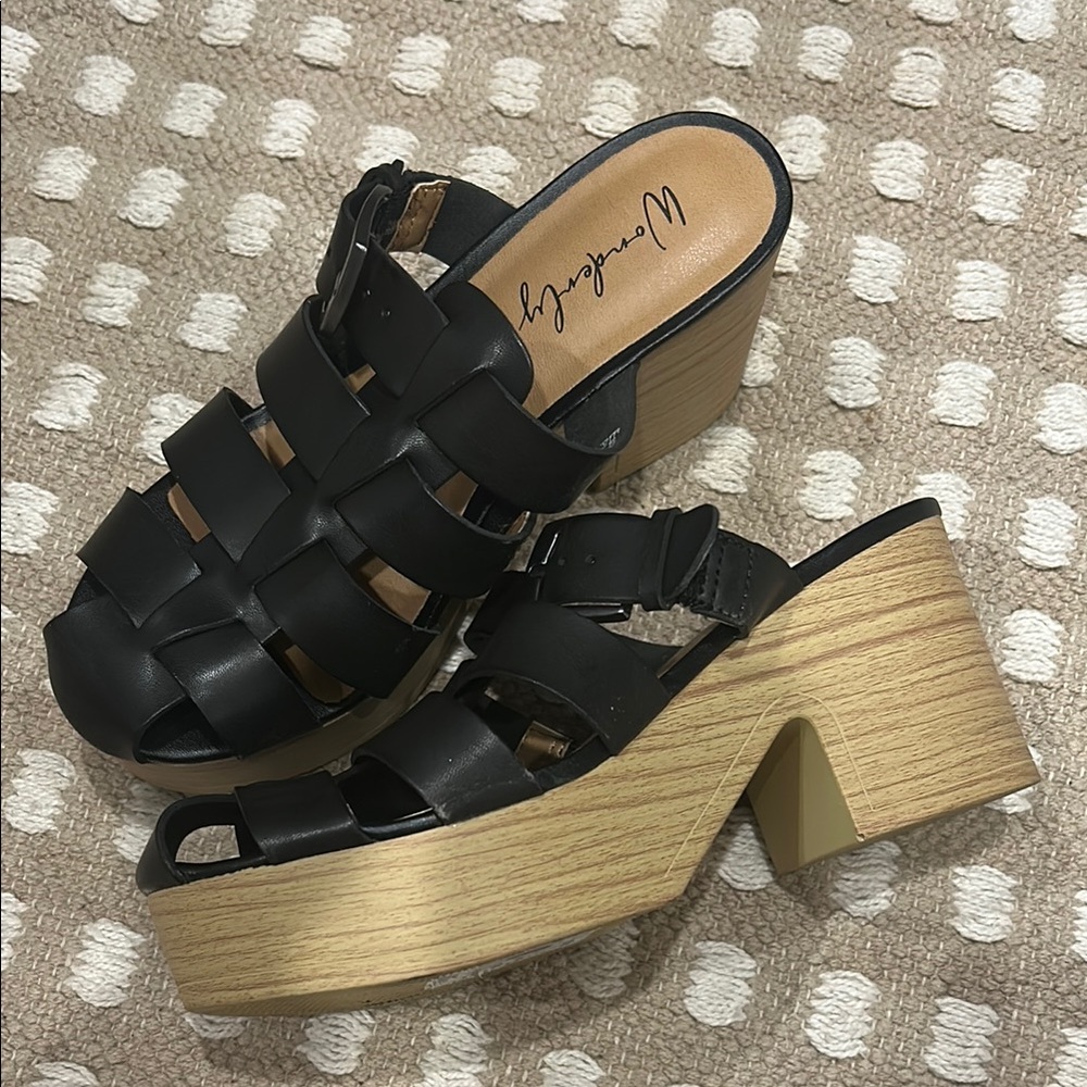 Wonderly Black Leather Mules with Tan Platform
